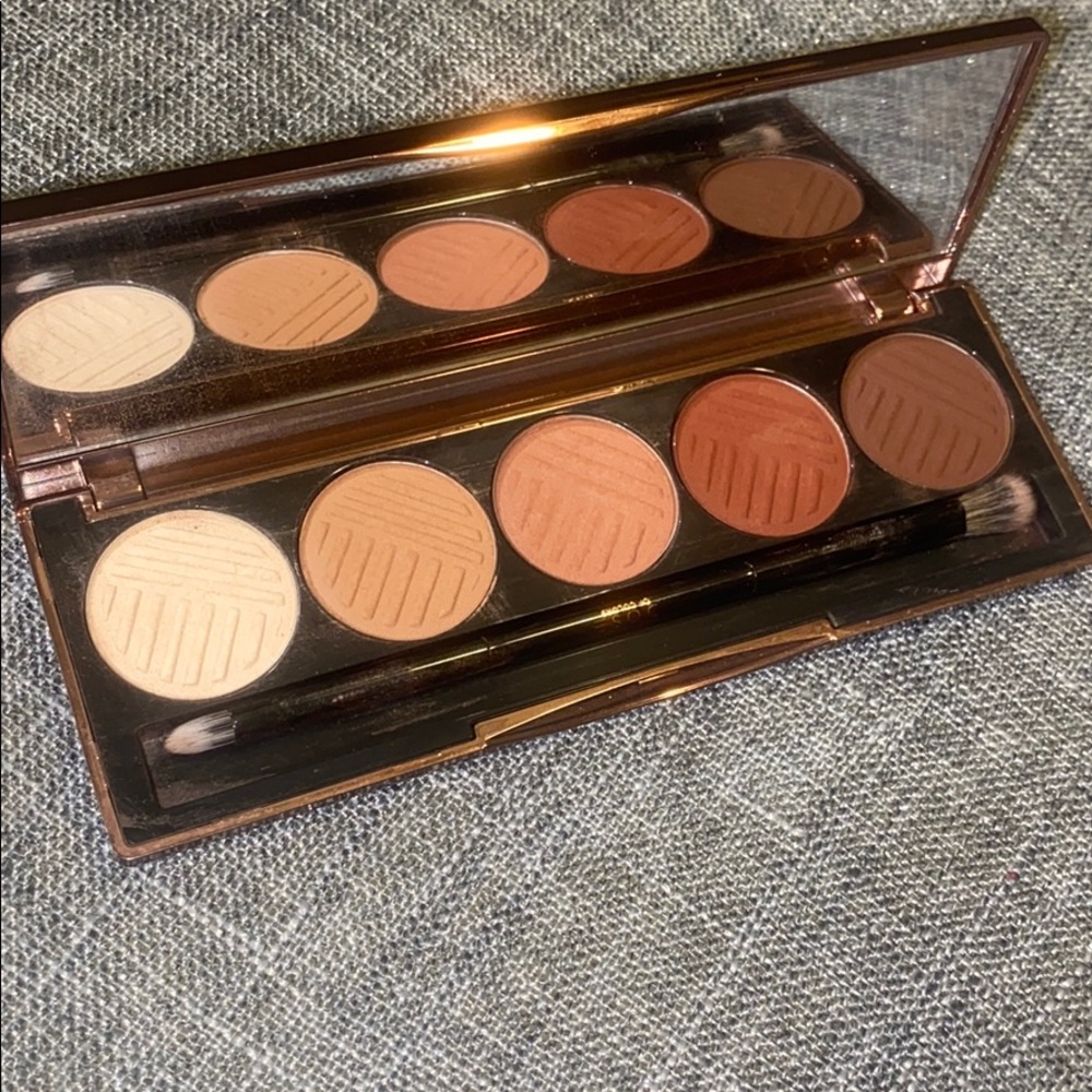 Dose off color eyeshadow